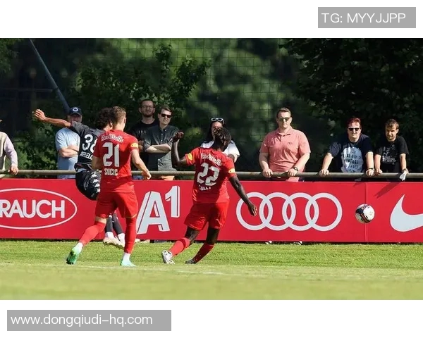 欧联杯阿森纳小胜巴萨全场沸腾转会传闻再起