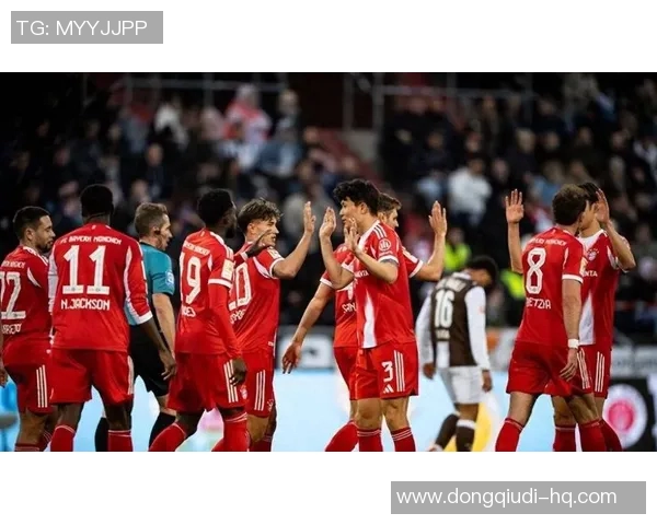 世界杯震撼战役AC米兰狂胜巴萨五球引发全场热议